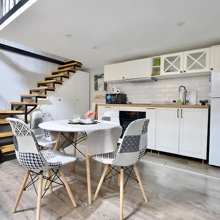 Apartment By Hi5- Rozsa Street